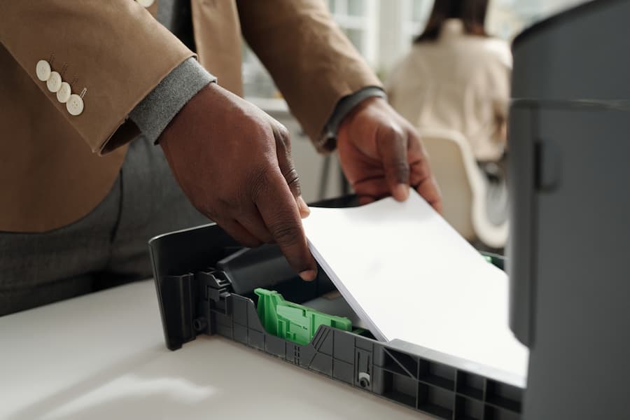 How to Use the Bypass Tray on a Copier: Step by Step Guide 9 How to Use the Bypass Tray on a Copier